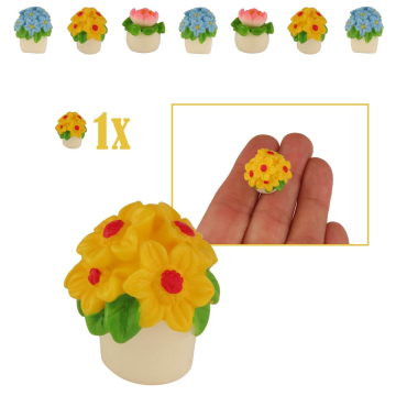 Gele Miniatuur Bloemen in Bloempot