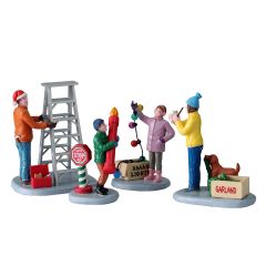 Lemax - Getting Ready To Decorate set of 4