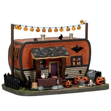 Spooky Town - Creepy Camper