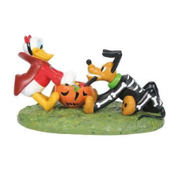 Department 56 - Donald and Pluto's Tussle