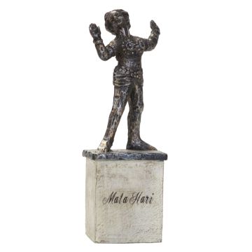 Dickensville - Mata Hari Standbeeld