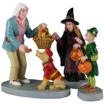 Spooky Town - Everyone Gets A Treat - Set van 3