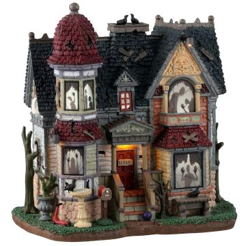 Spooky Town - The House of Shadows