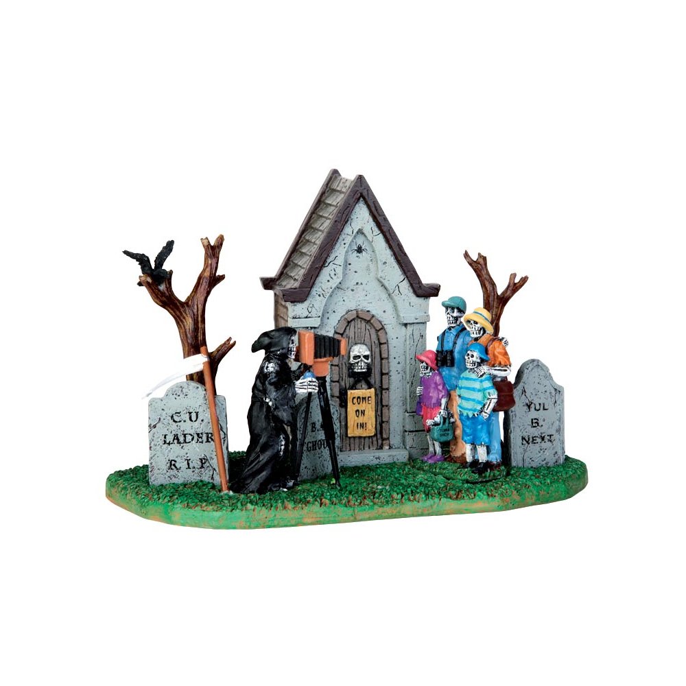 Spooky Town - Family Vacation Photo - - Polyresin - 0728162430687